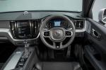 Volvo XC60 D5 R-Deisgn 2017 года (UK)